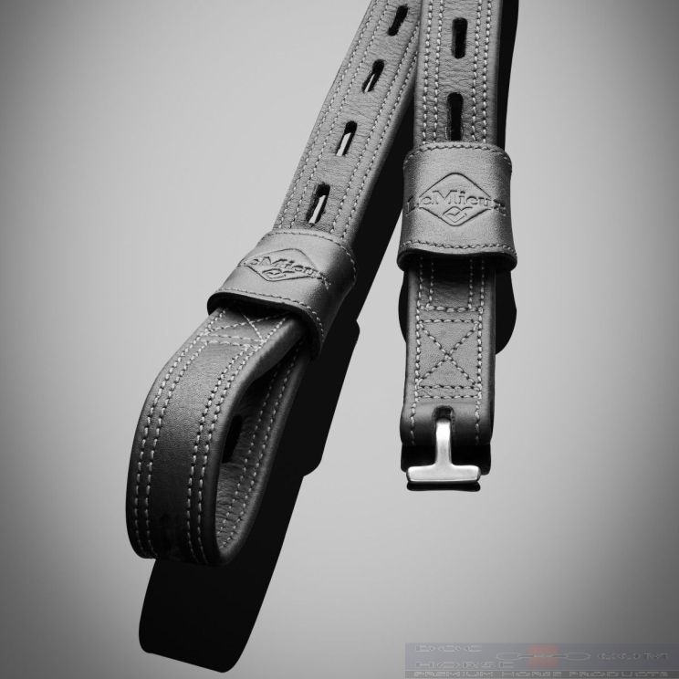 Lemieux Stirrup Leather Vector Close Contact